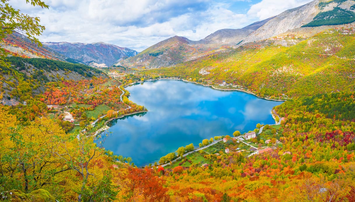 I laghi d’Italia in cui ammirare il foliage quest’anno