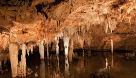 Questa caverna è un palazzo sotterraneo di 7 piani