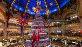 Questo centro commerciale ospita le decorazioni di Natale più belle