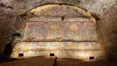 Roma, scoperti i resti di un’antica domus con mosaici rarissimi