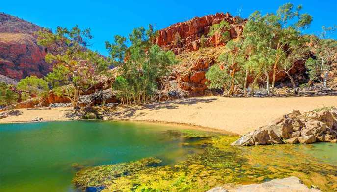 Ormiston-Gorge-australia