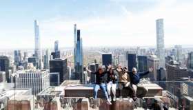 Seduti e sospesi tra cielo a terra: la nuova e iconica attrazione a New York