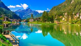 Alleghe, in un contesto naturale unico