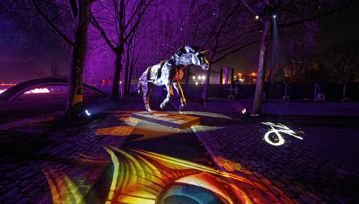Art Dans Nature, mostra luminosa di Dalì a Parigi
