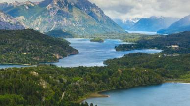Anche l’Argentina ha il suo mostro che si nasconde nel lago