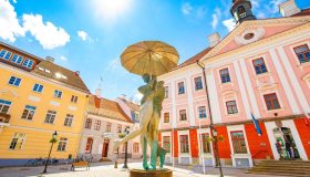 In questa città si celebra (di nuovo) l’amore: è in arrivo il Festival dei baci