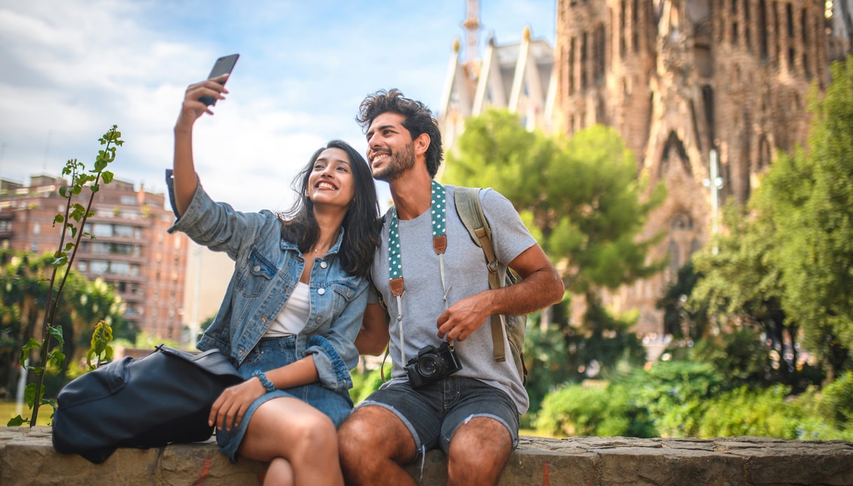 Stop al turismo di massa: le regole più curiose d’Europa