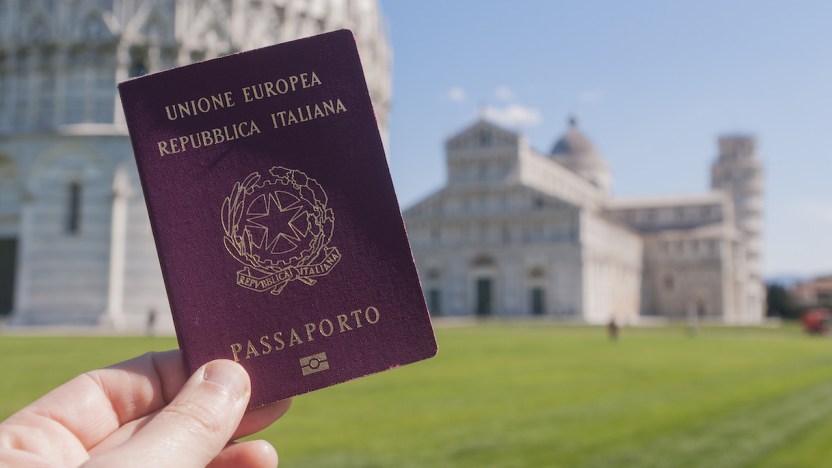 “Agenda prioritaria”, la soluzione per chi ha bisogno del passaporto urgentemente