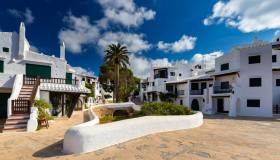 Binibeca Vell, il villaggio spagnolo che vuole chiudere per colpa del turismo