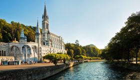 Sta per partire il “treno dei bambini”, sui binari verso Lourdes