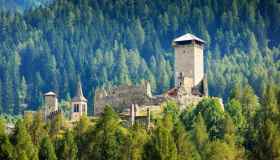 A bordo del Trenino dei Castelli del Trentino: date e info