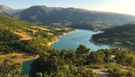 Lago di Fiastra, una gemma nel Parco Nazionale dei Monti Sibillini