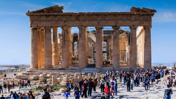 Atene, l’Acropoli resta chiusa nelle ore più calde