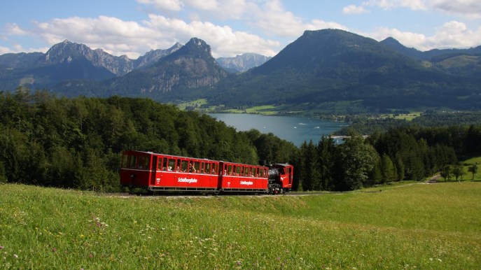 Sulla ferrovia a cremagliera Schafbergbahn, il treno più bello dell’Austria