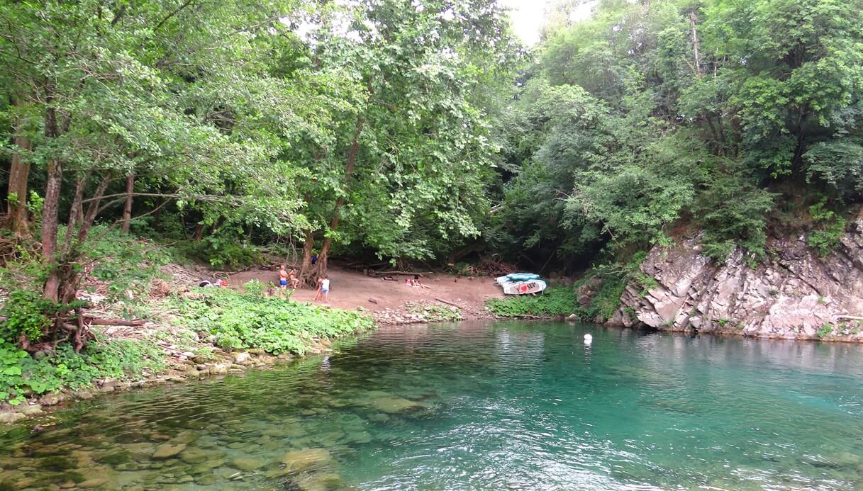 Val di Lima piscine naturali di torrente Lucca Pistoia