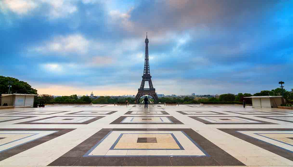 Pochi turisti a Parigi per le Olimpiadi: i prezzi sono troppi alti