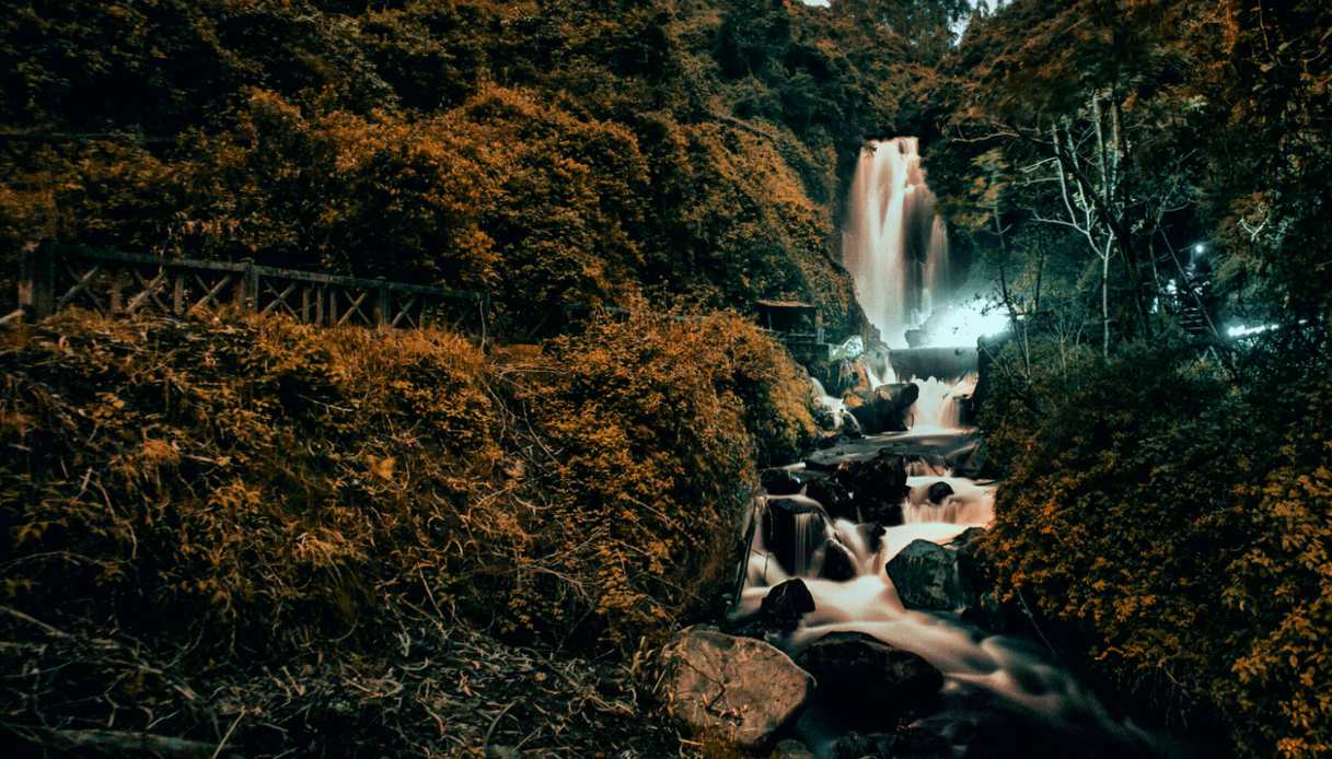 cascata di peguche
