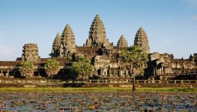 Angkor Wat, il celebre tempio a rischio a causa di un trend su TikTok