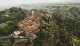 Chiusure, il piccolo borgo toscano che potrebbe diventare un centro d’arte