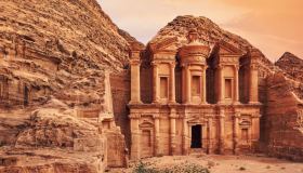 Petra sorprende ancora, scoperta una tomba di 2000 anni fa