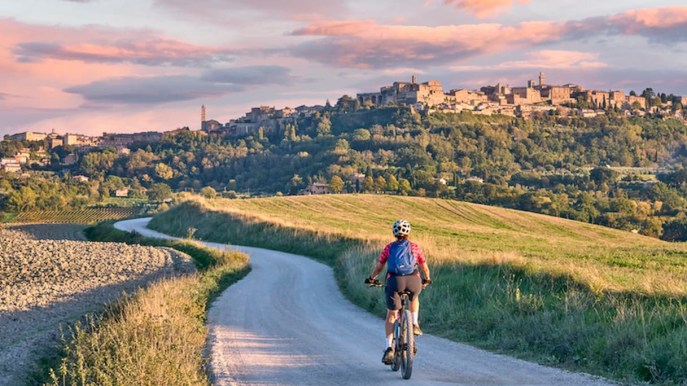 Quali sono i trend 2025 per il turismo su due ruote